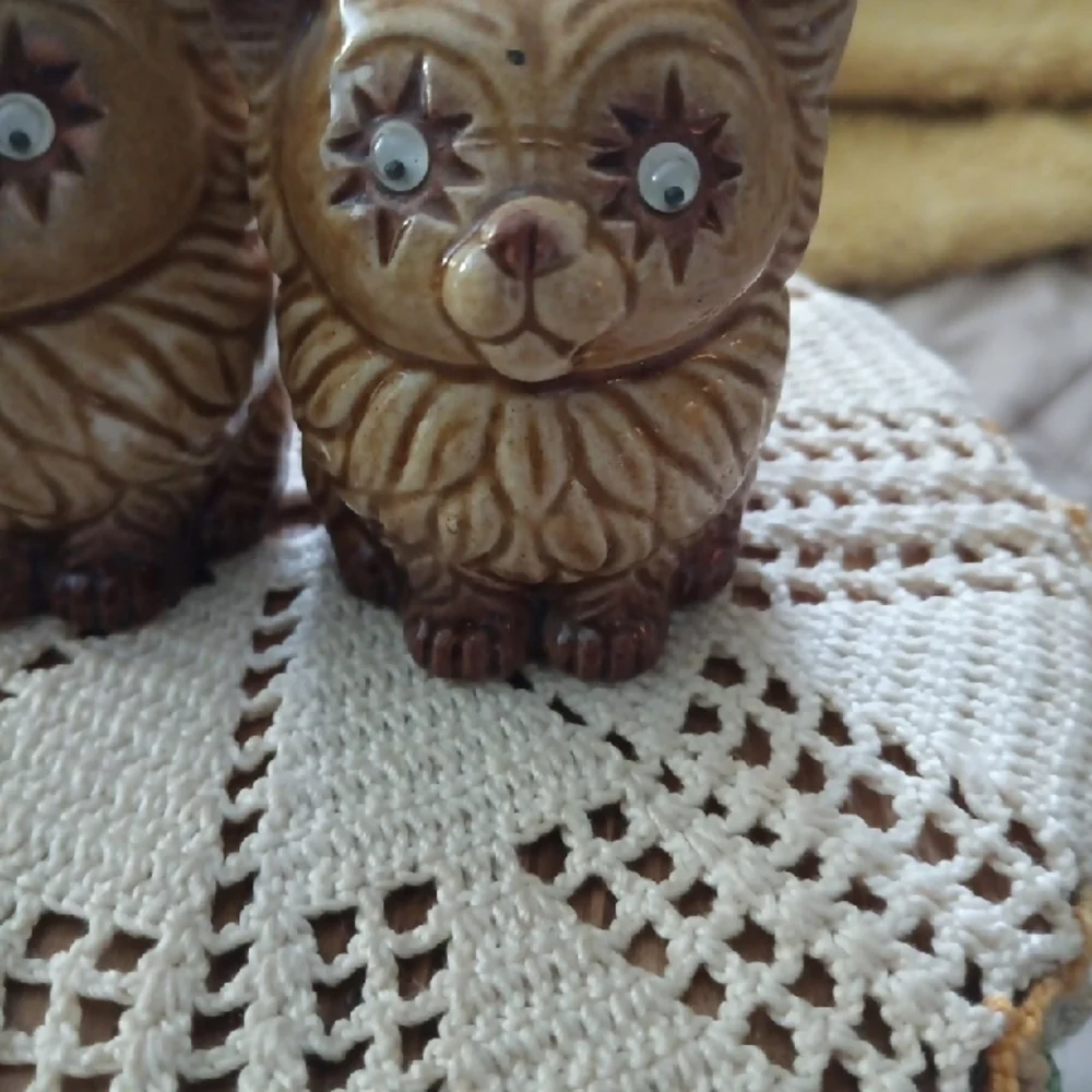 Brown Owl Cat Salt And Pepper Figurines Made In Japan With Google Eyes